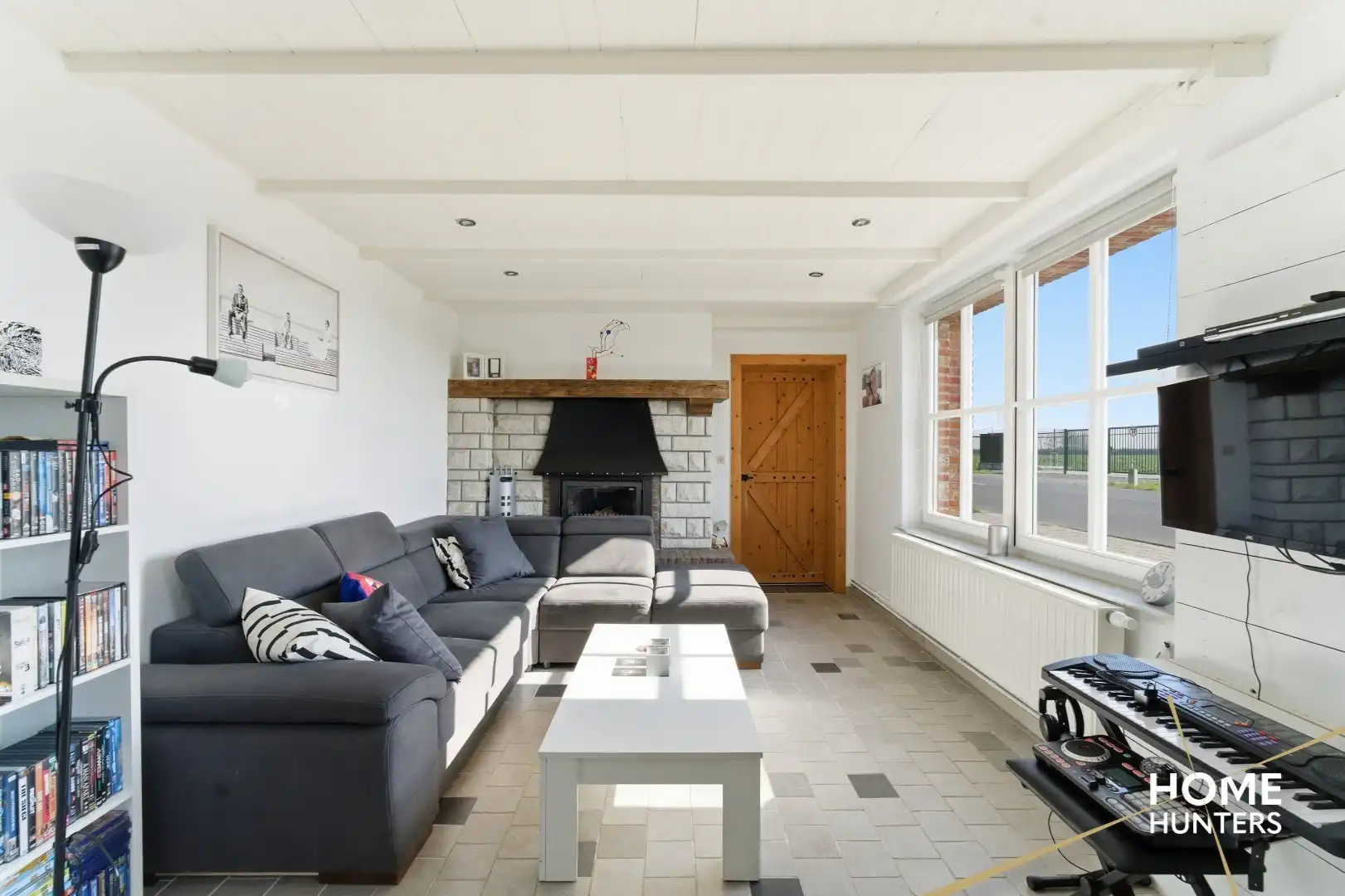 Instapklare hoekwoning in het rustige Leffinge! foto 5