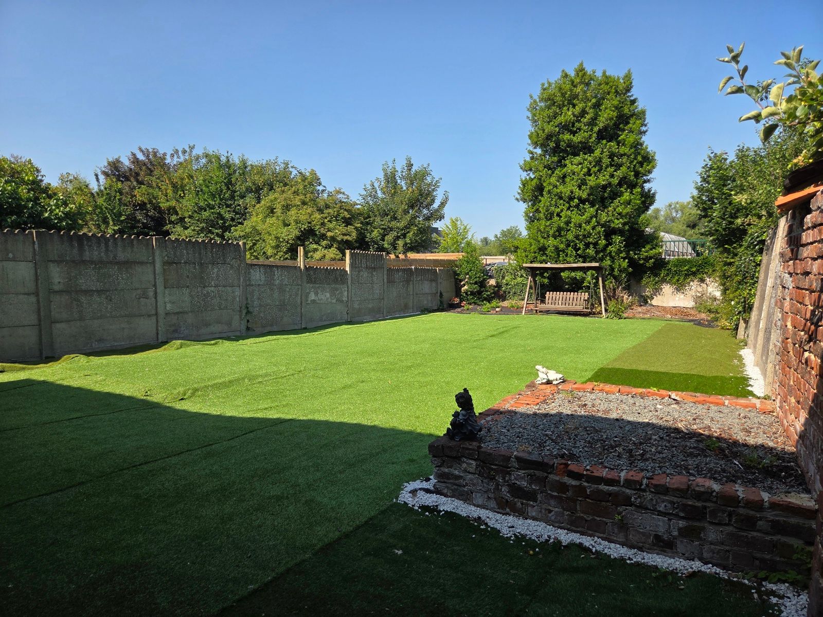 Ruime gezinswoning met bijgebouw, grote tuin te Denderleeuw foto 2