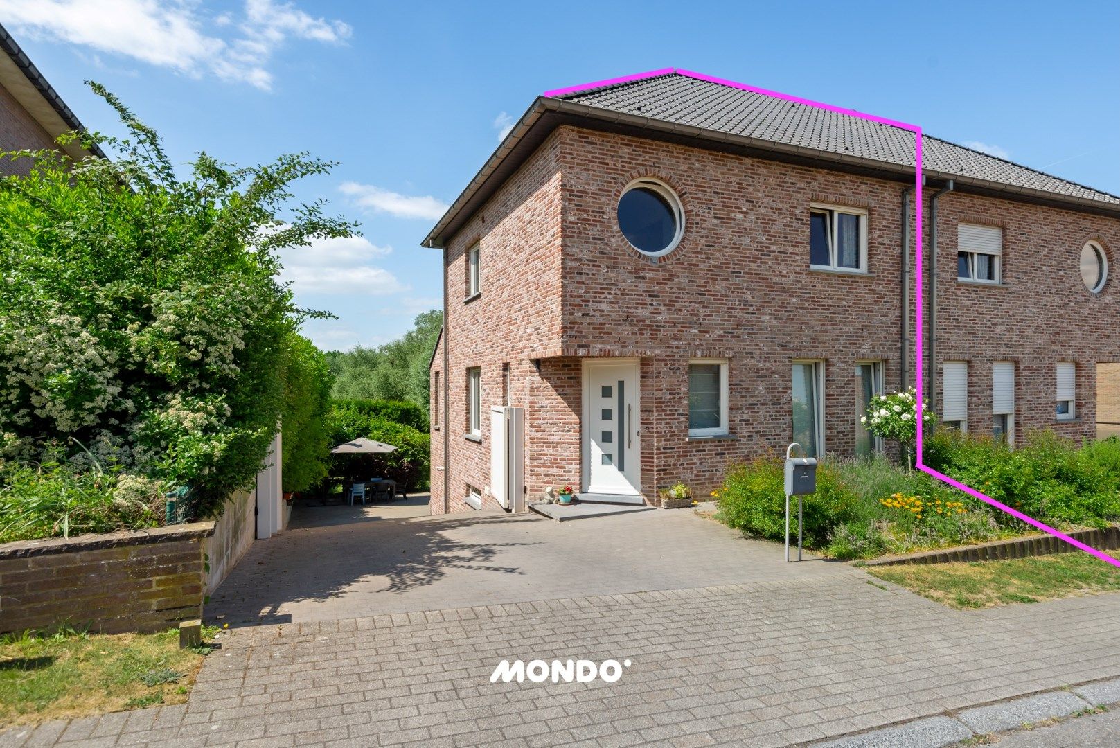 Instapklare woning met 4 slaapkamers met fenomenaal zicht te Schepdaal! foto {{pictureIndex}}