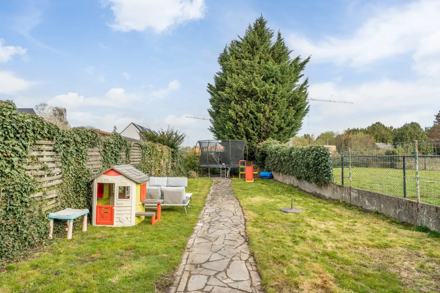 Gerenoveerde driegevelwoning met 3 slaapkamers, een tuin en een autostaanplaats te Wilsele! foto 22