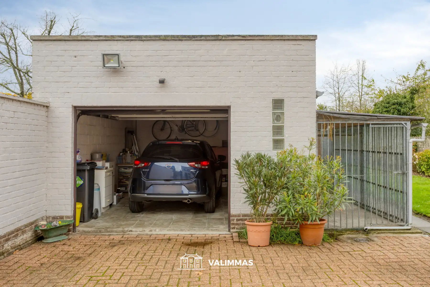 Prachtig gelegen gerenoveerde driegevelwoning met grote tuin foto 18