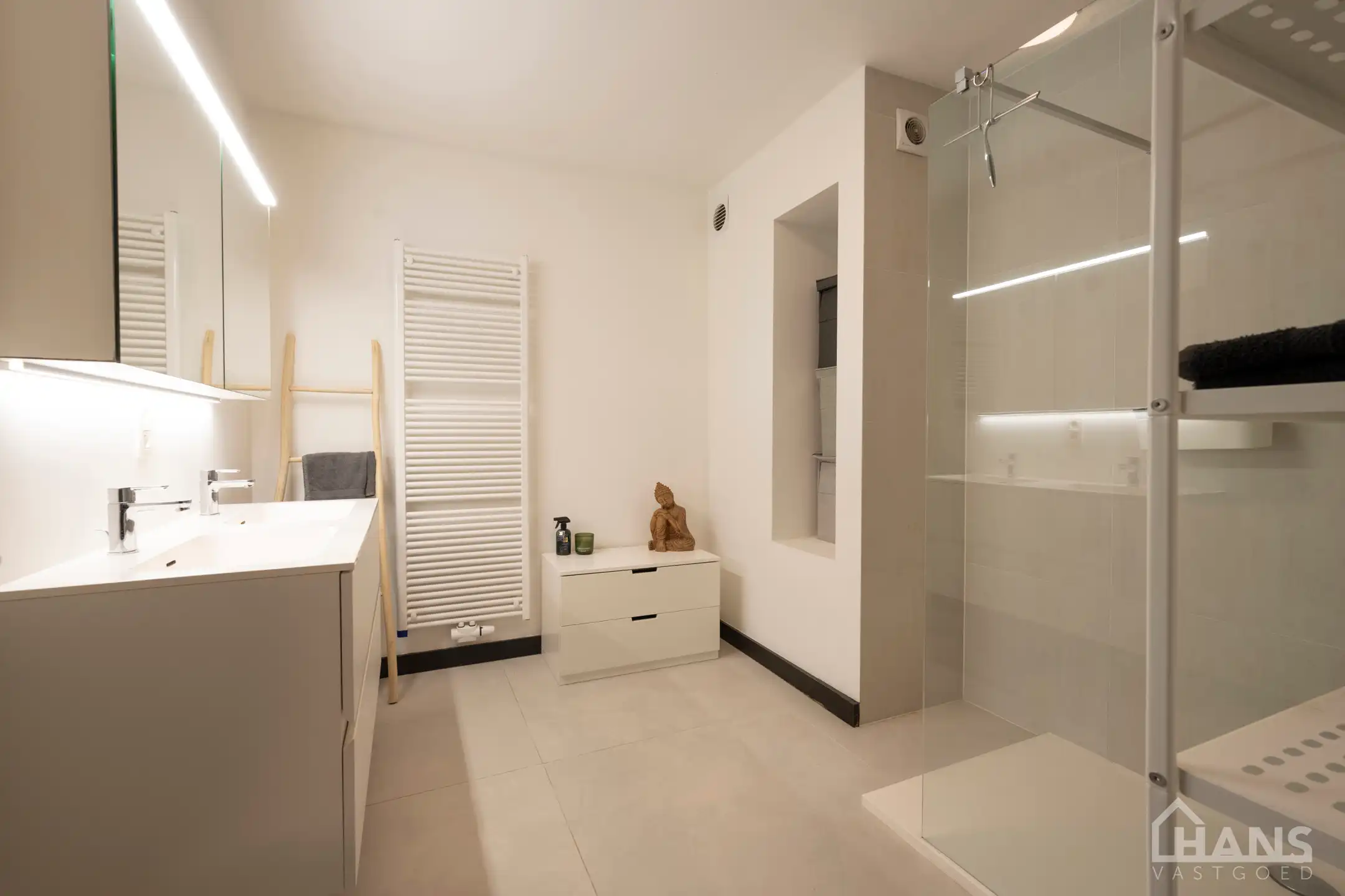 Recent gelijkvloersappartement met garagebox optioneel. foto 10