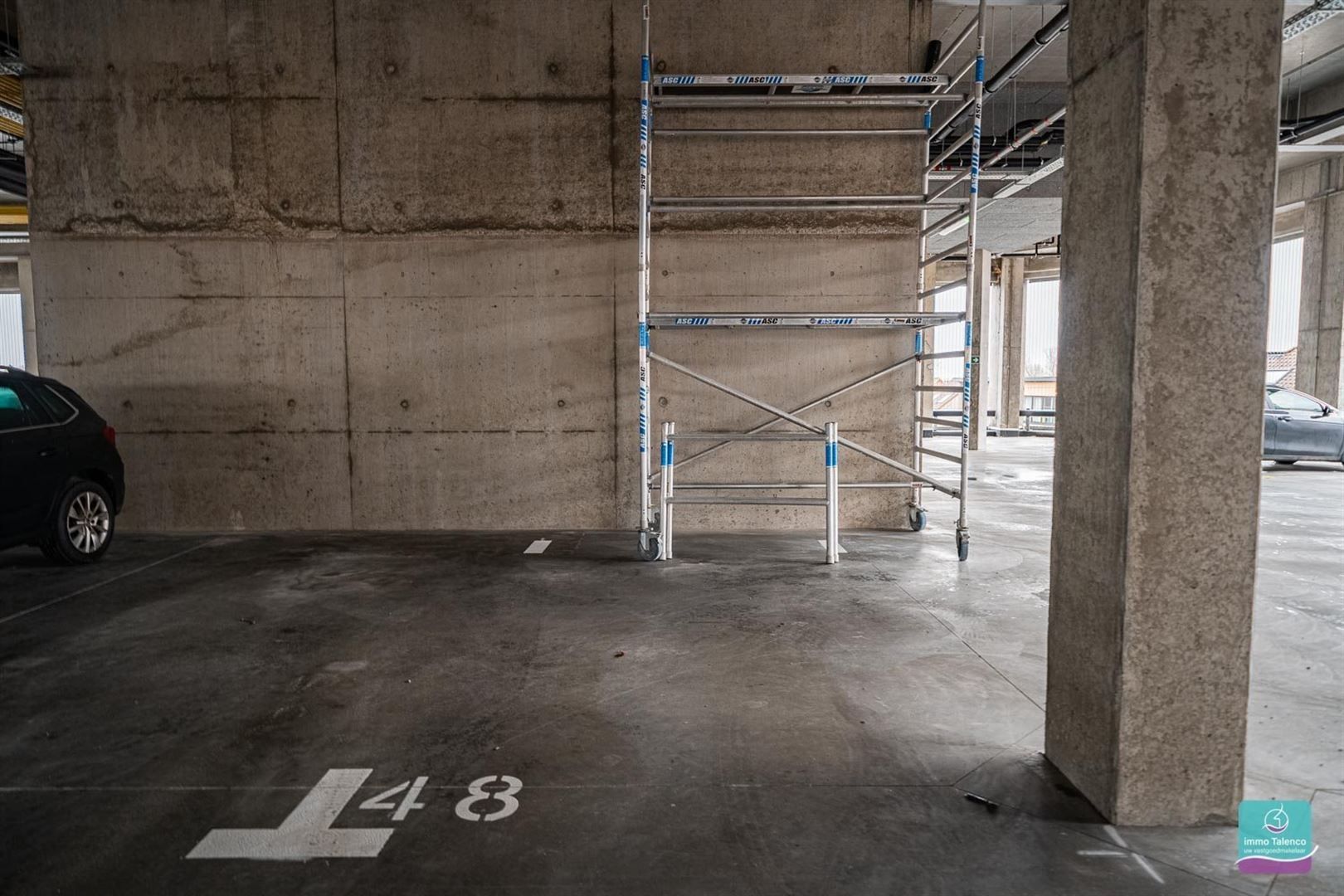 App 1 slpk met dressing/bureau, terras en autostaanplaats foto 23