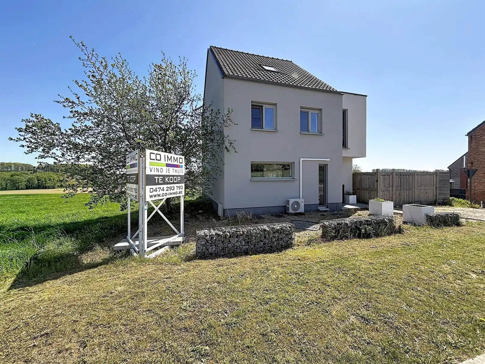 Gerenoveerde woning, 3 slpks, 2 bdks, opp 15a 80ca foto 2