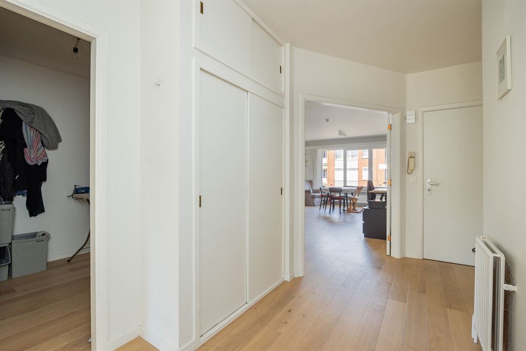 Gerenoveerd appartement met optionele garagebox foto 13