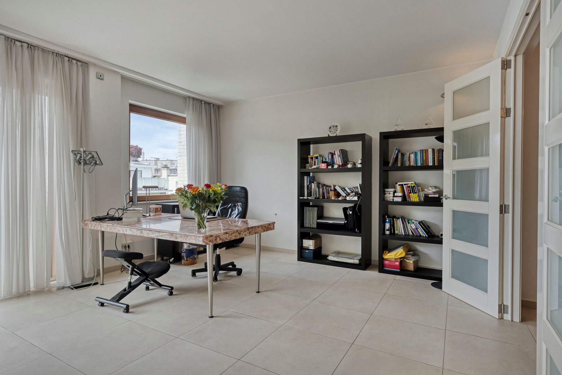 2 slpk appartement met terras & staanplaats in Solbosch foto 8
