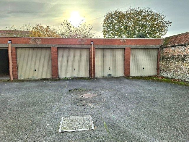 Ruim appartement met garage foto 9