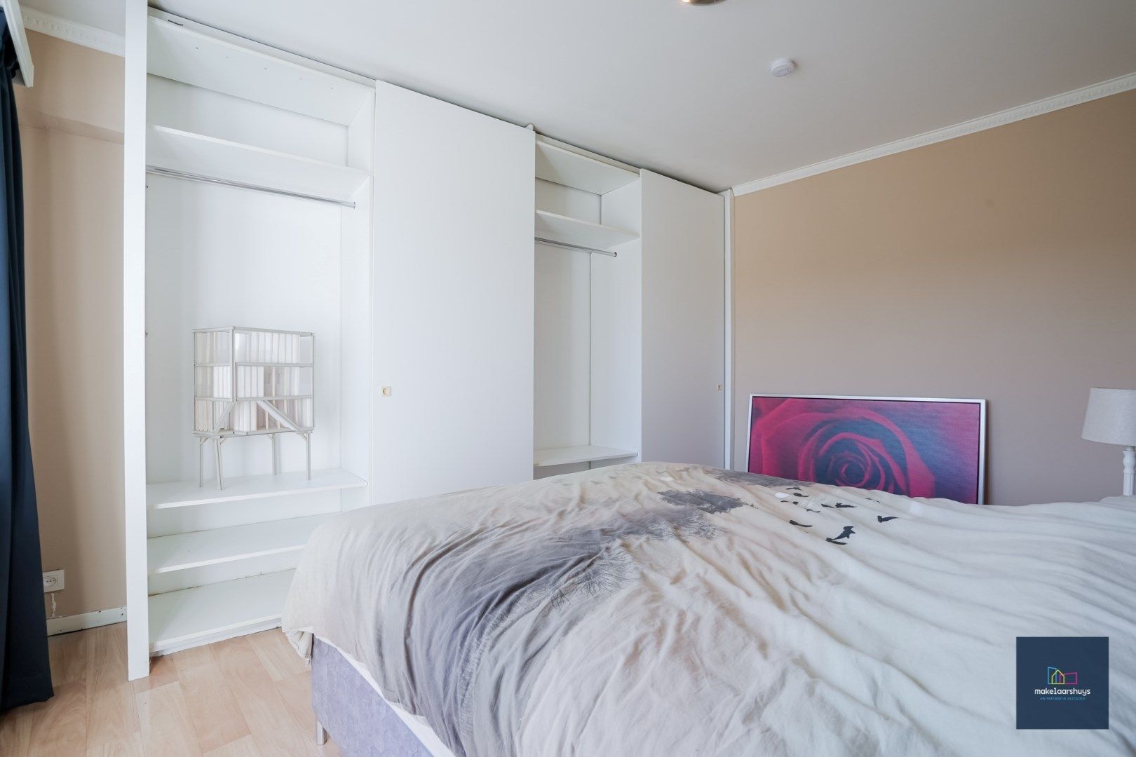 Stijlvol 1 slaapkamer appartement met 2 terrassen, kelder en garagebox foto 12