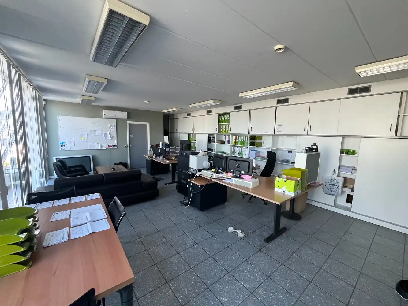 werkplaats met kantoren foto 3