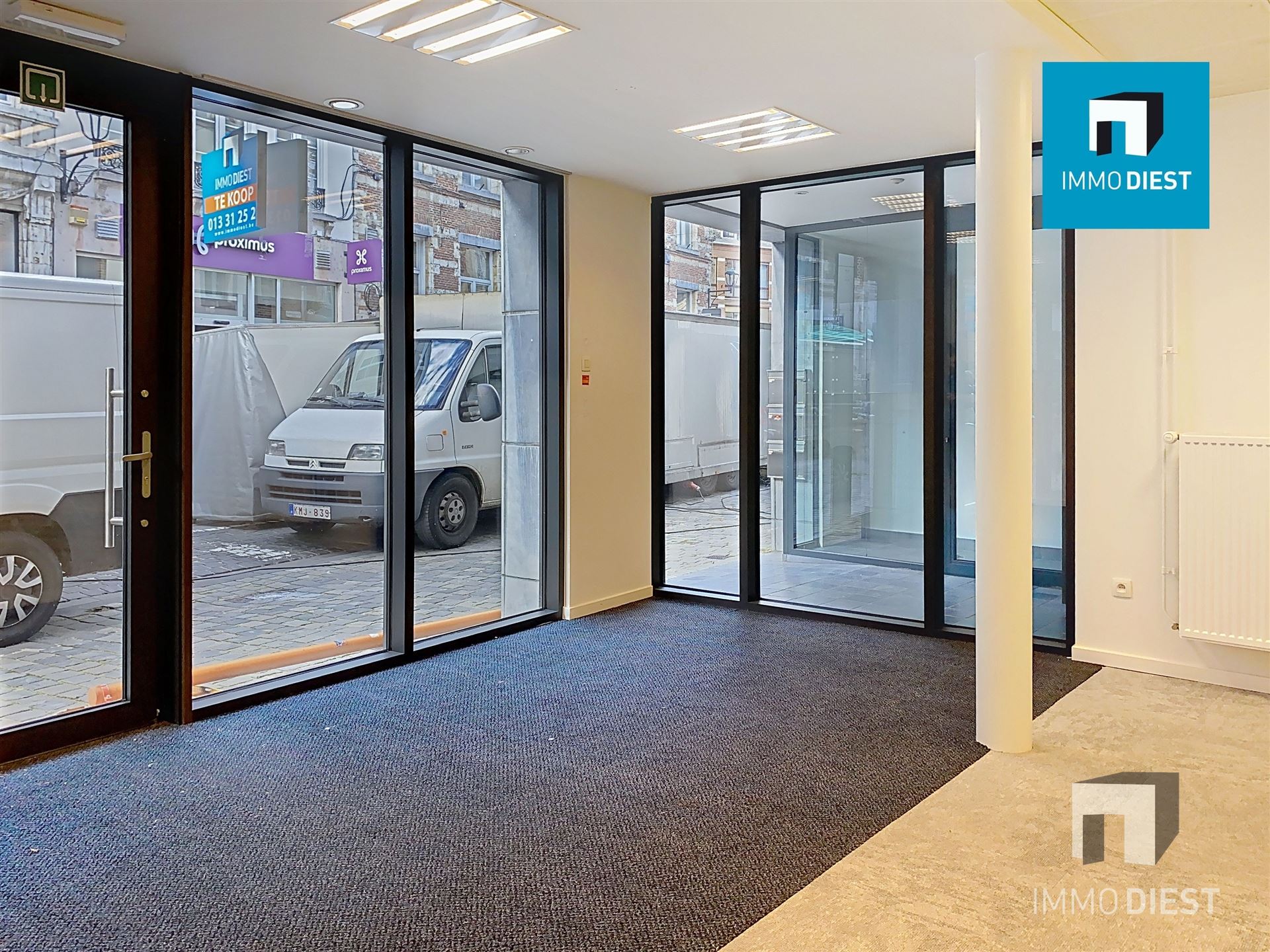 Ruim handelsgelijkvloers op Markt te Diest foto 3