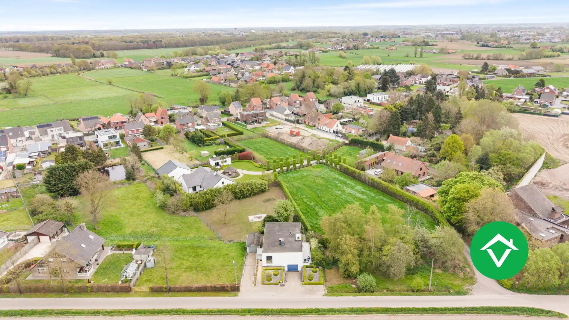 Alleenstaande woning met uitgestrekte vergezichten te Wijnendale foto 31