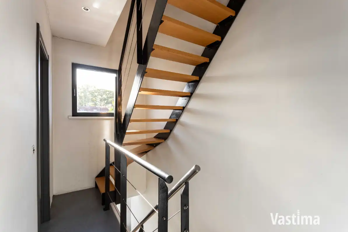 Recente stadswoning met tuin en 2 slaapkamers foto 10