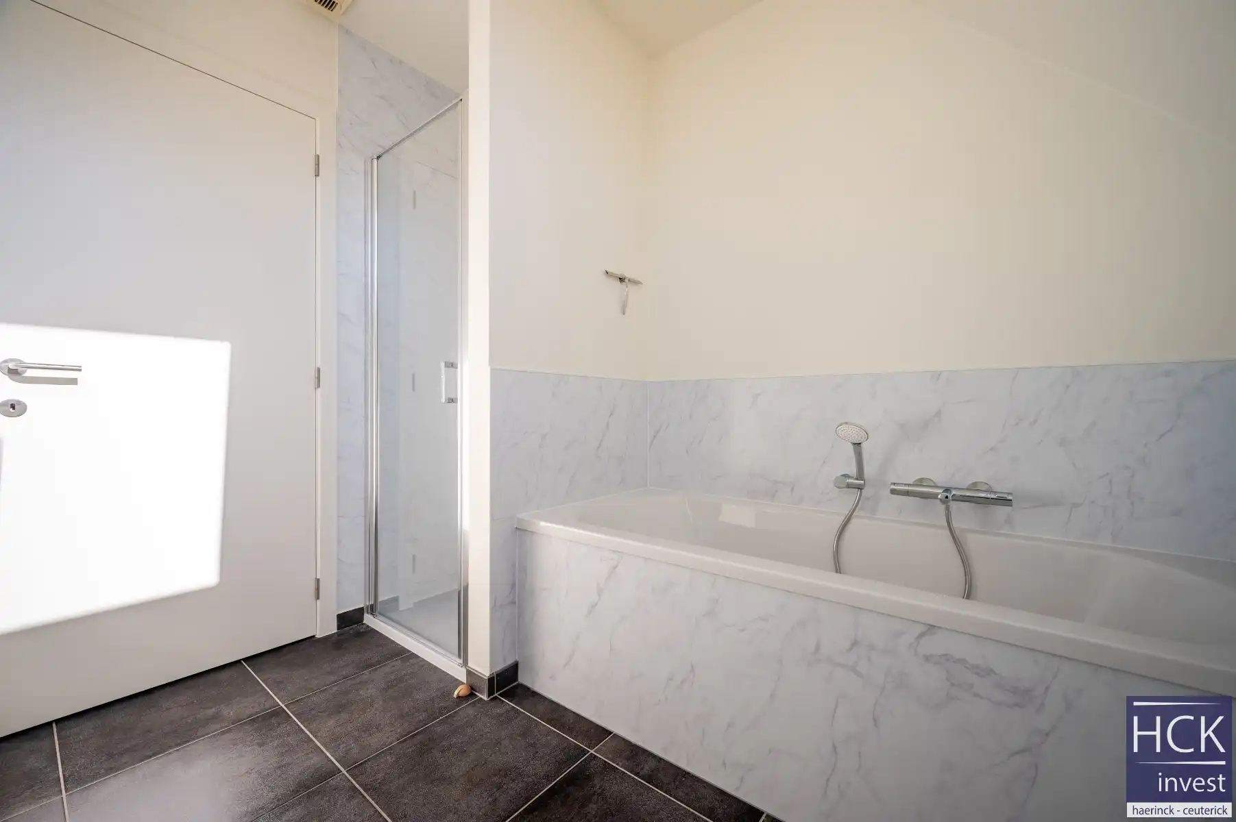 KRUISHOUTEM - Prachtige, instapklare en energiezuinig woning met 3 SLPK foto 22