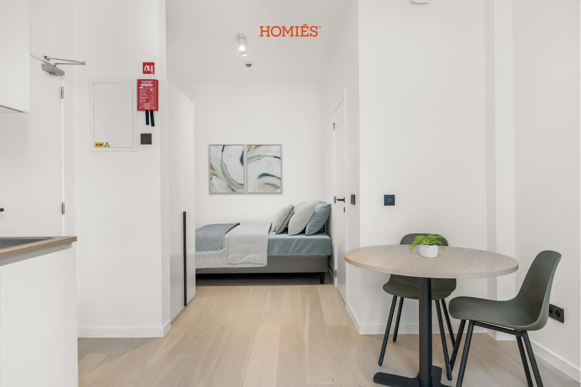 Ruime en lichtrijke studio op topligging in hartje Leuven foto 6