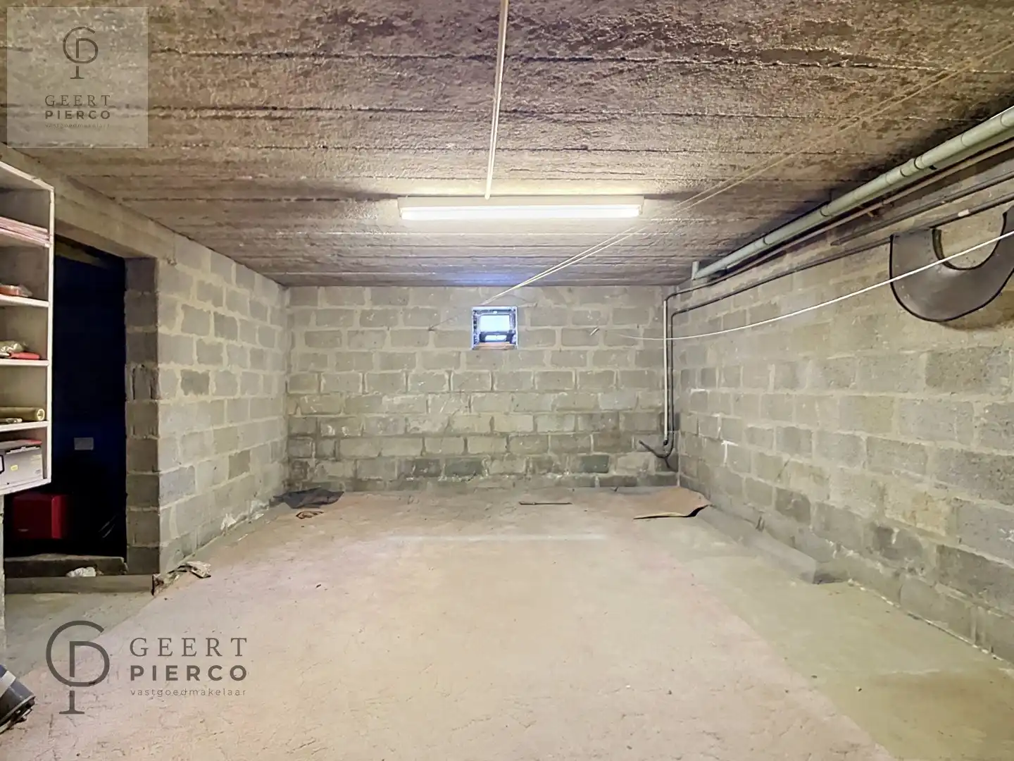 Zeer ruime bungalow gelegen op een uiterst rustig perceel foto 23