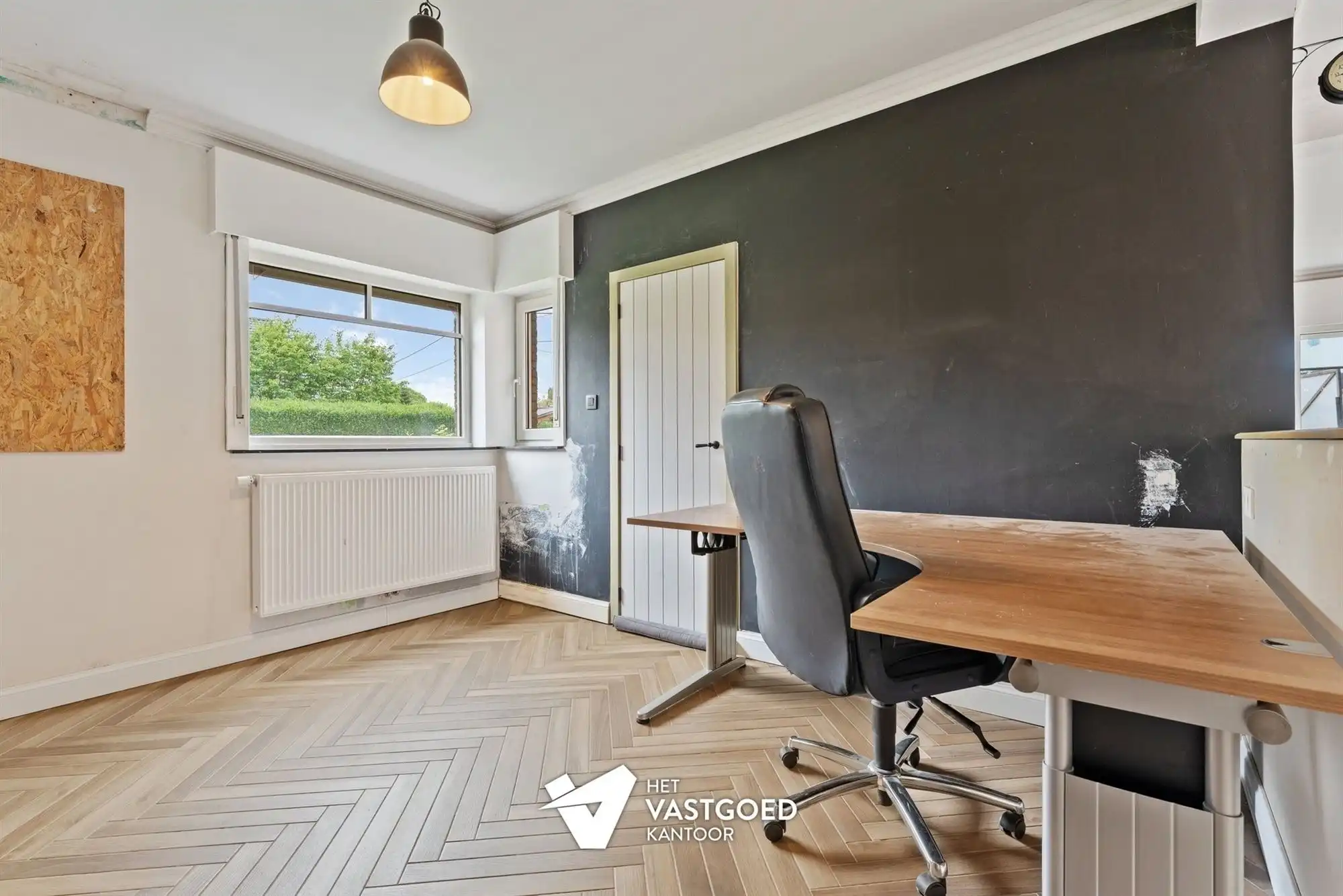 VOLLEDIG GERENOVEERDE WONING OP IDEALE LIGGING foto 13