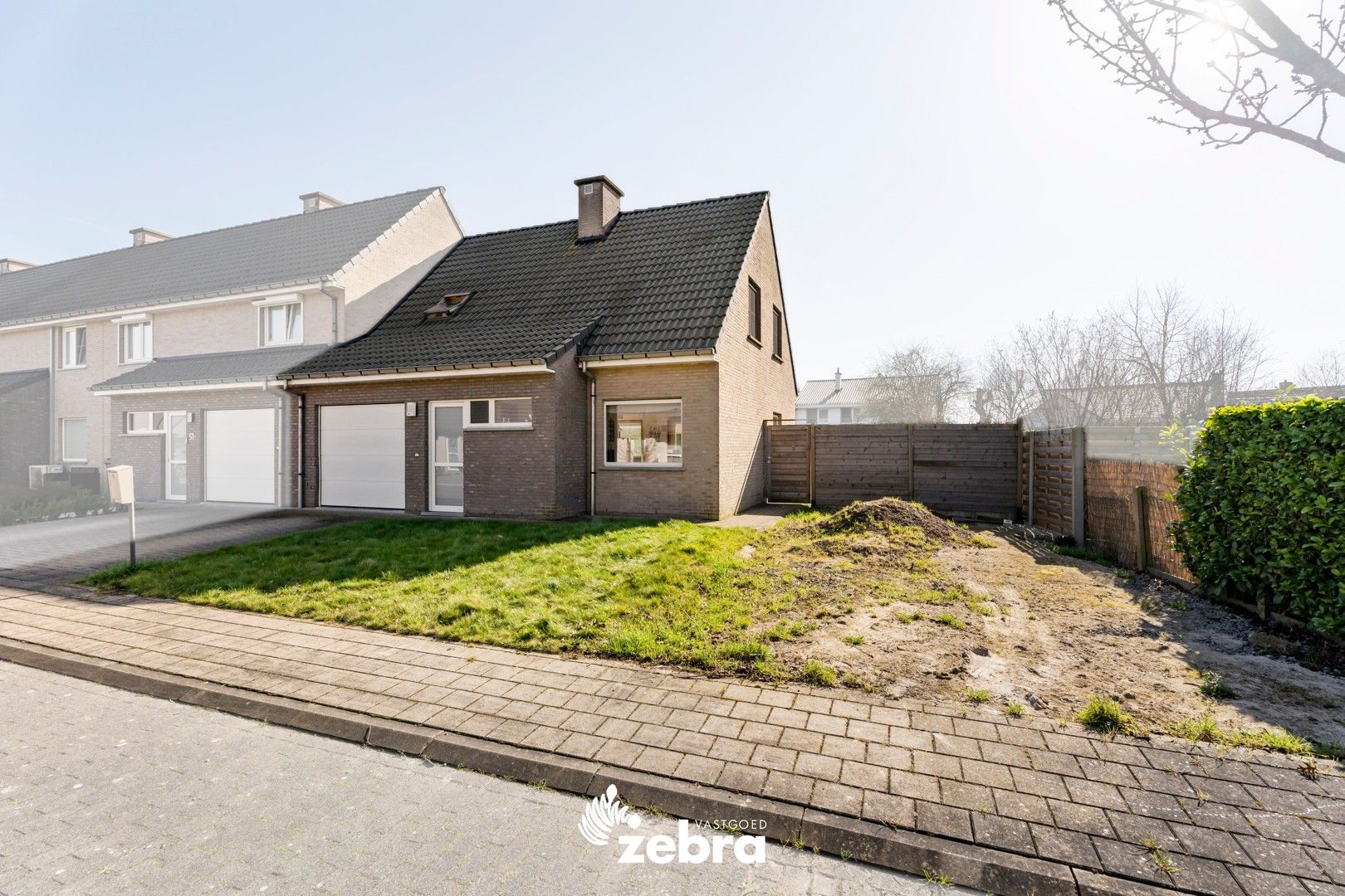Instapklare, halfopen woning met 3 slaapkamers in een rustige woonwijk te Wevelgem! foto 16