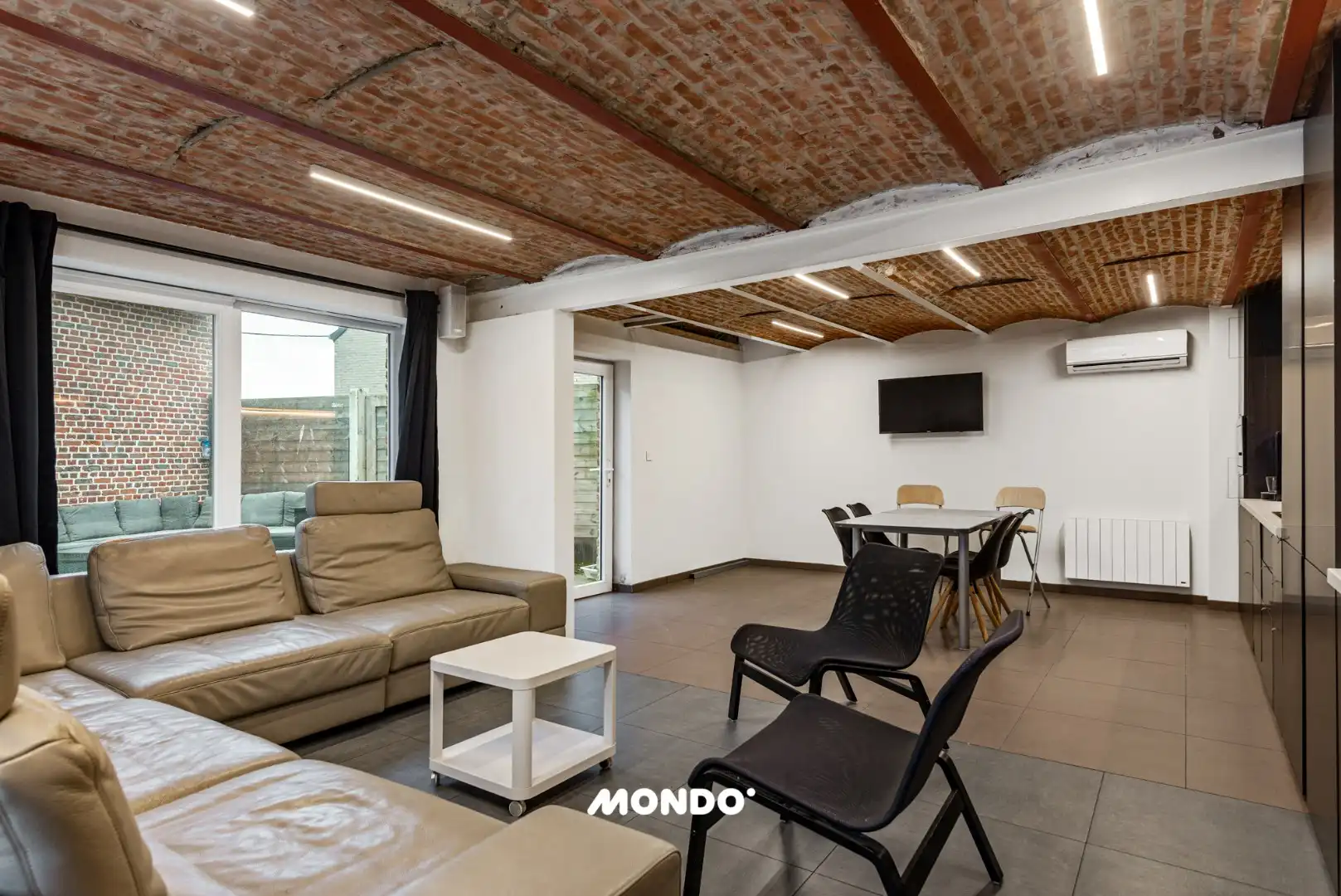 Ruime gezinswoning (5SLK) Meise: met Poolhouse, zwembad en 60m² Opslag/Garage. foto 16