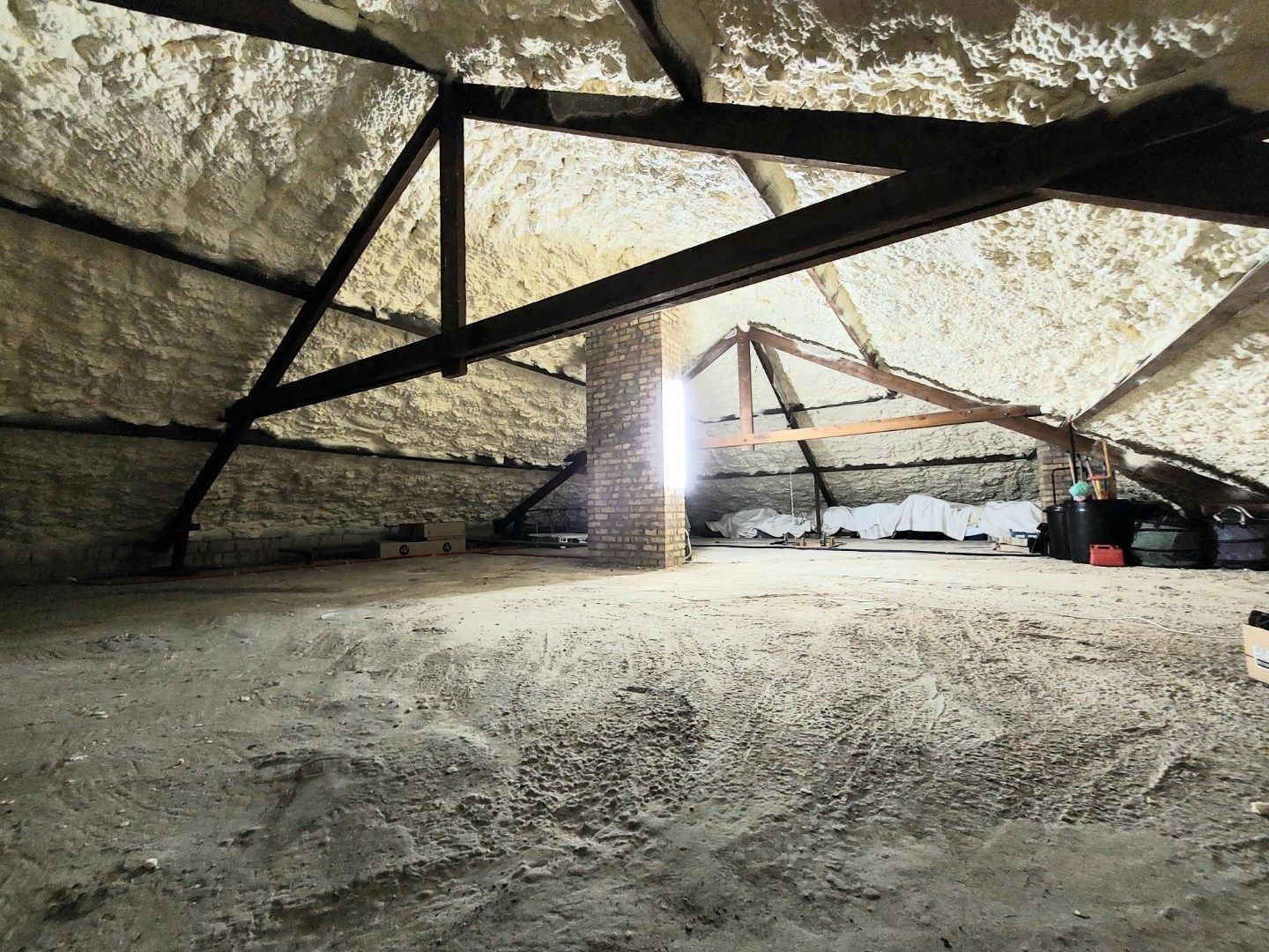 Ruime alleenstaande villa foto 17