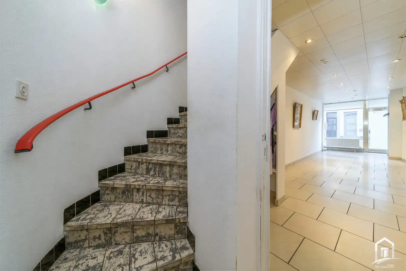 Multifunctionele woning met ruime garage foto 5