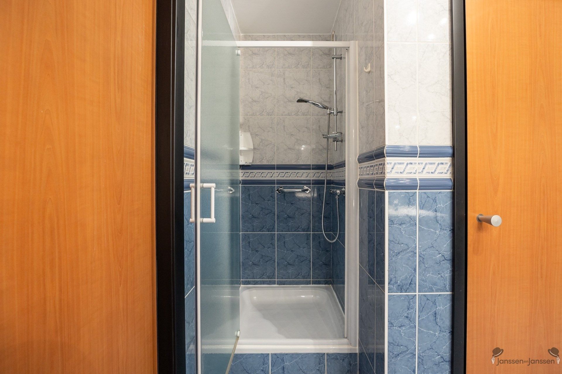 appartement met ruim terras foto 8