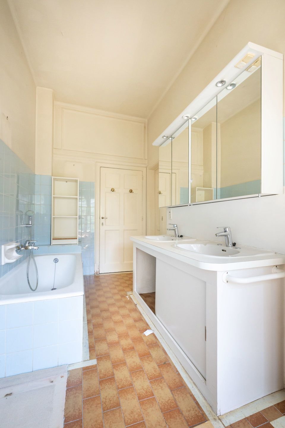 Appartement met 4 slaapkamers + P foto 18