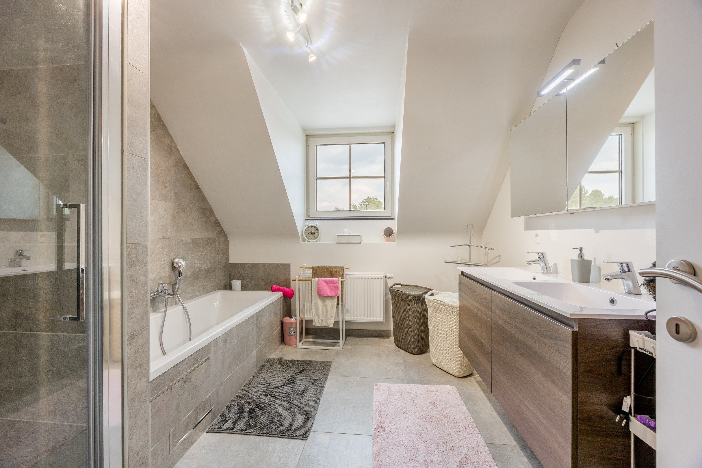 RECENTE ENERGIEZUINIGE WONING  foto 12