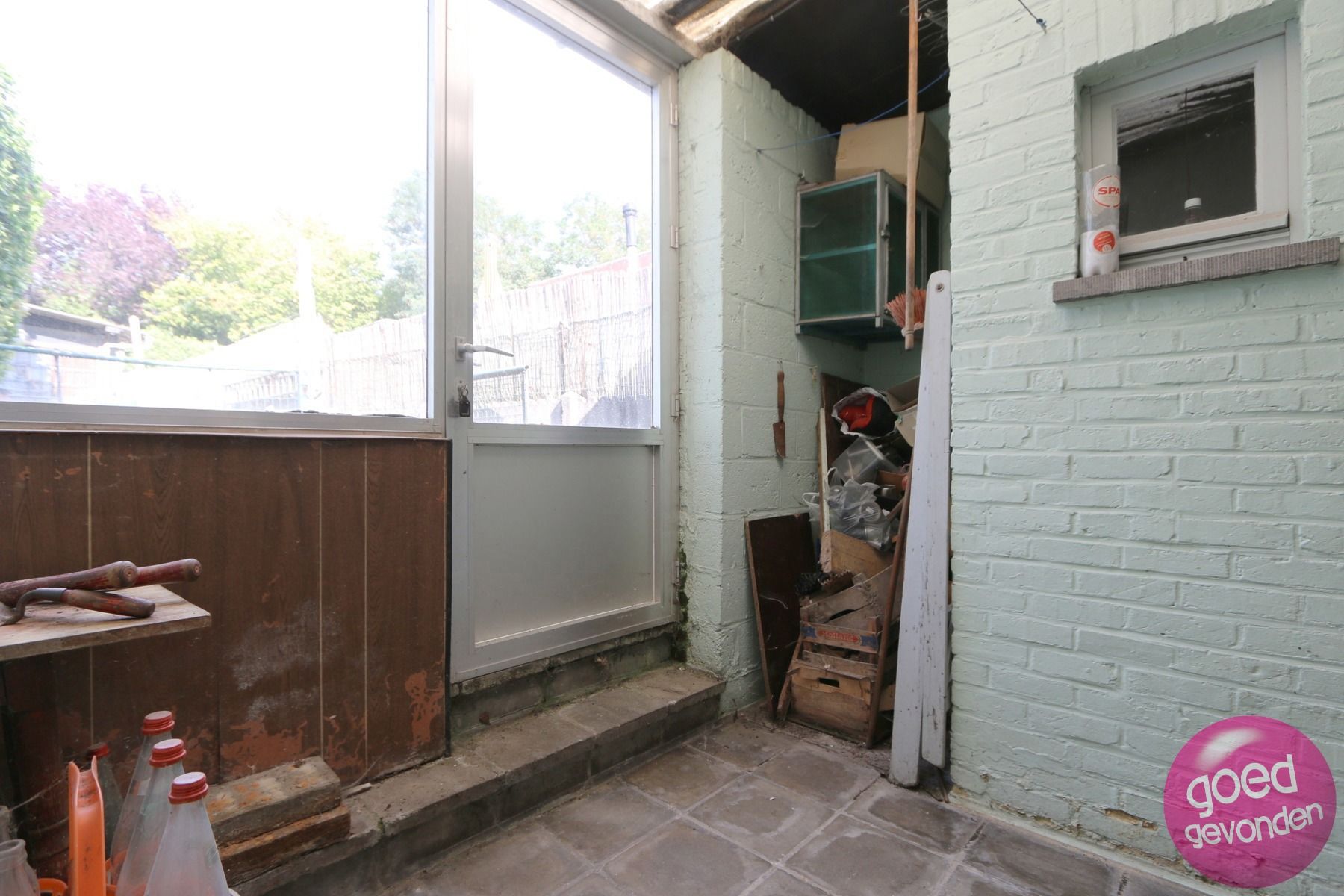 TE RENOVEREN WONING - 1 tot 2 SLK - TUIN - CENTRALE LIGGING foto 6