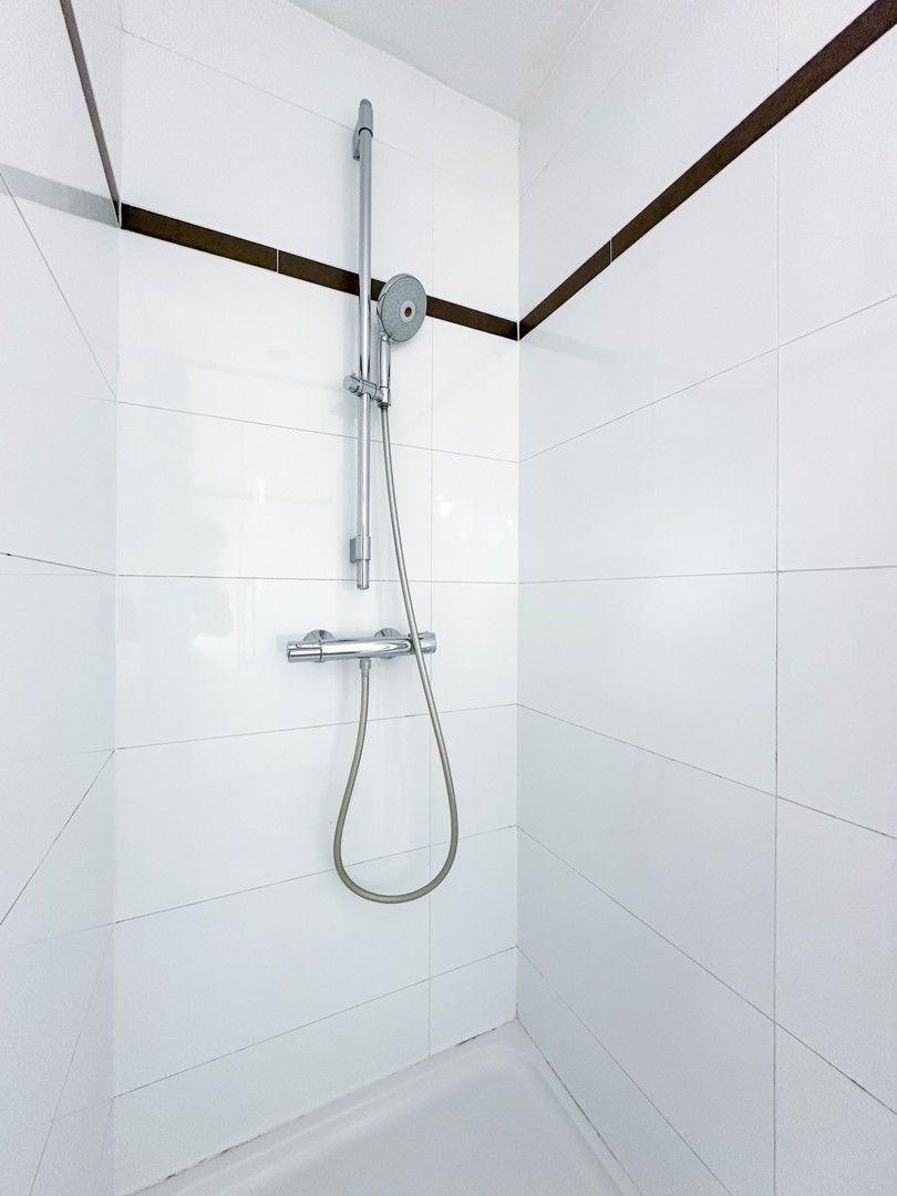 Instapklaar 2-slaapkamerappartement in het centrum van Zomergem foto 9
