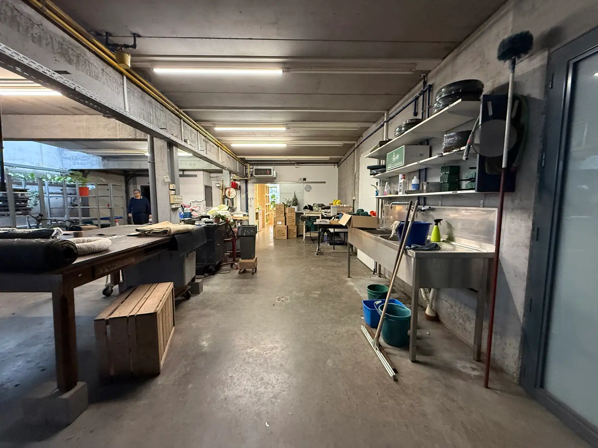 AALST-CENTRUM - Commercieel handelspand met ruim appartement op TOPlocatie. foto 11