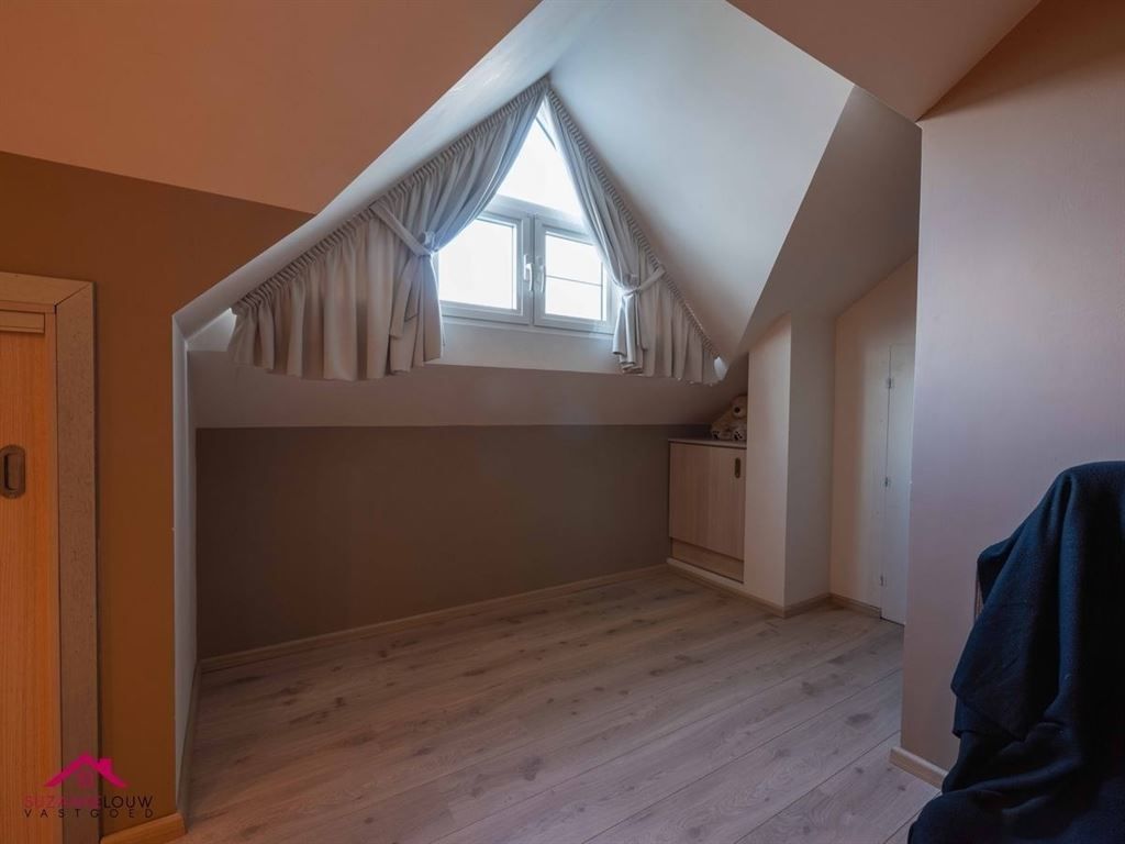 Verrassend ruime, instapklare, vrijstaande woning met inpandige garage foto 38