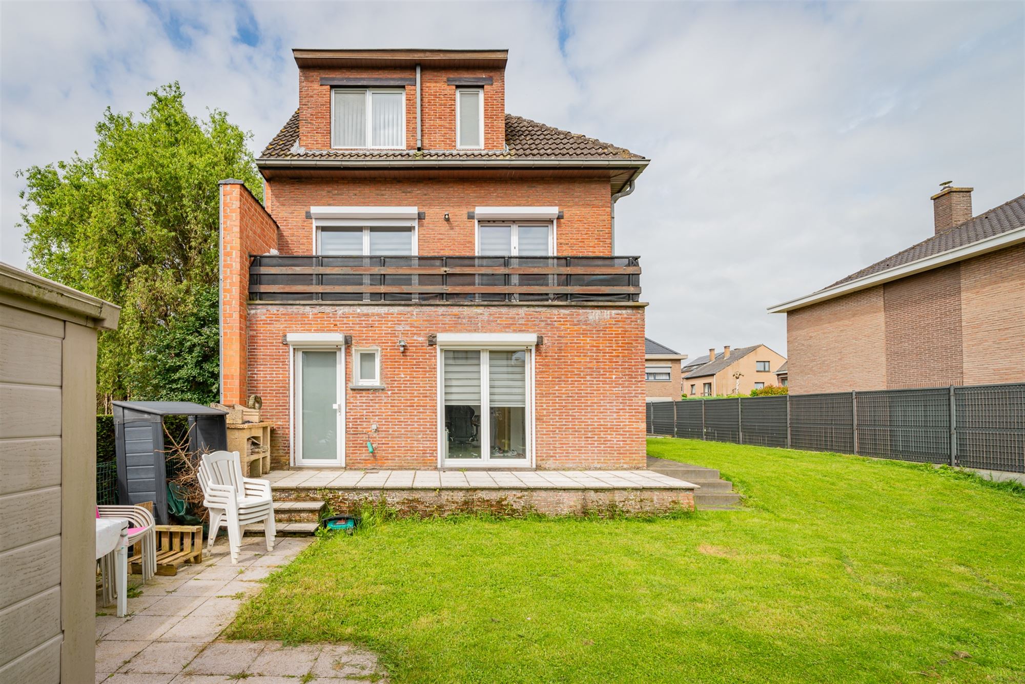 Gerenoveerde 4-gevel woning te koop  foto 26