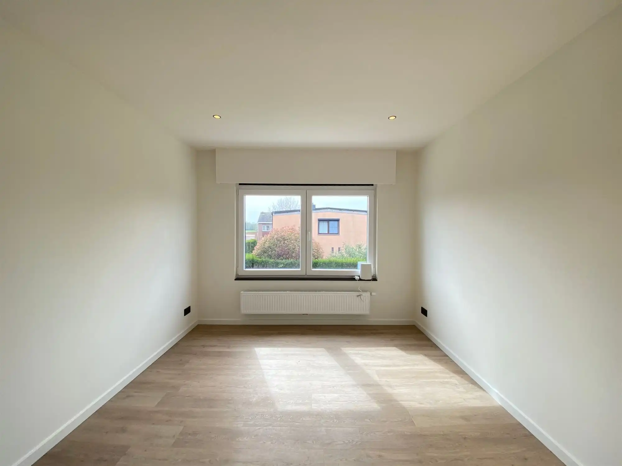 prachtig gerenoveerde woonst met 5 slaapkamers en 2 garages foto 23