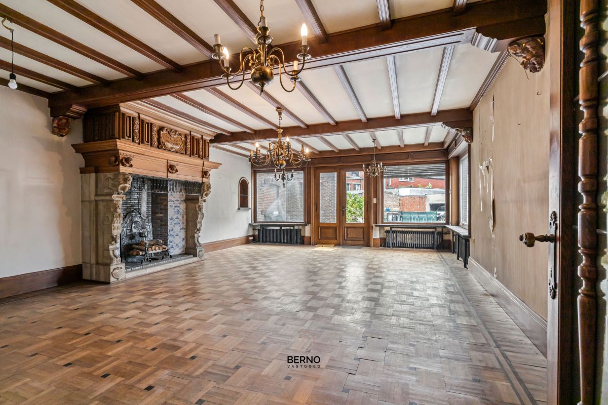 Te koop: Karaktervolle herenwoning met praktijkruimte in Zele foto 9