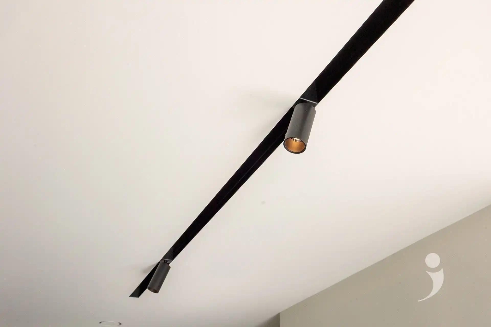 High-end architectenwoning met zwembad en prachtig zicht op de achterliggende weides foto 10