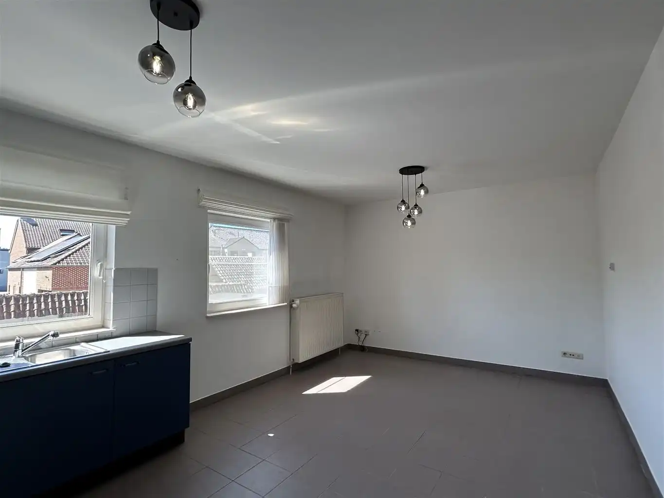 Gezellig appartement met 1 slaapkamer en carport. foto 2