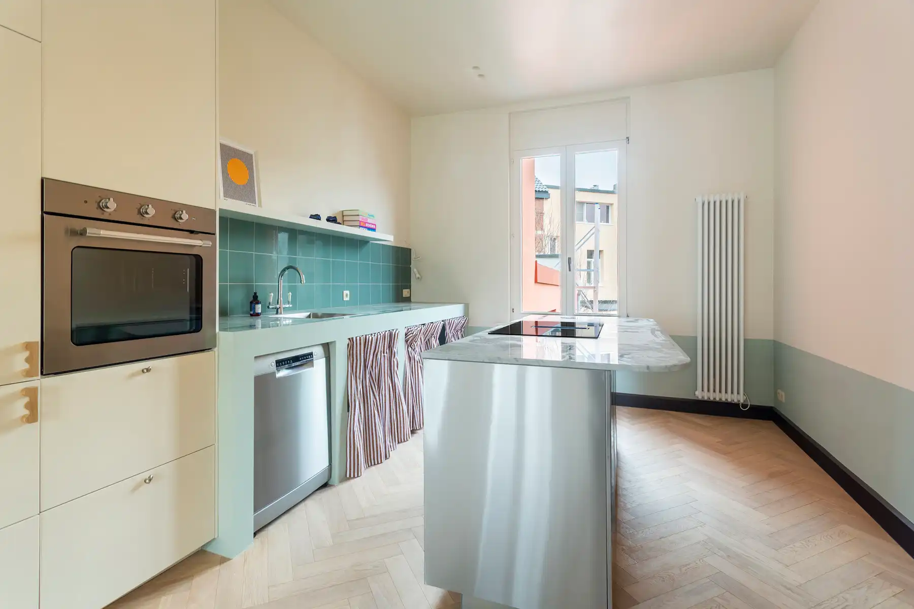 Gerenoveerd duplexappartement nabij het Zuid foto 3