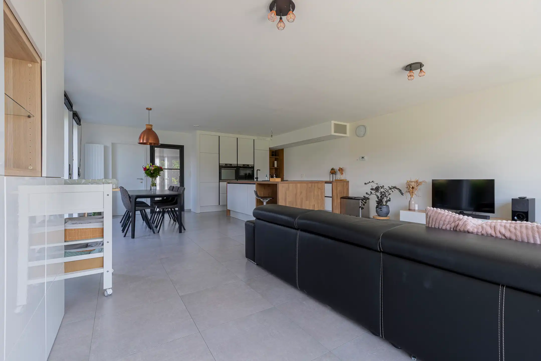 WICHELEN - Recente, perfect instapklare woning met 4 kamers foto 5