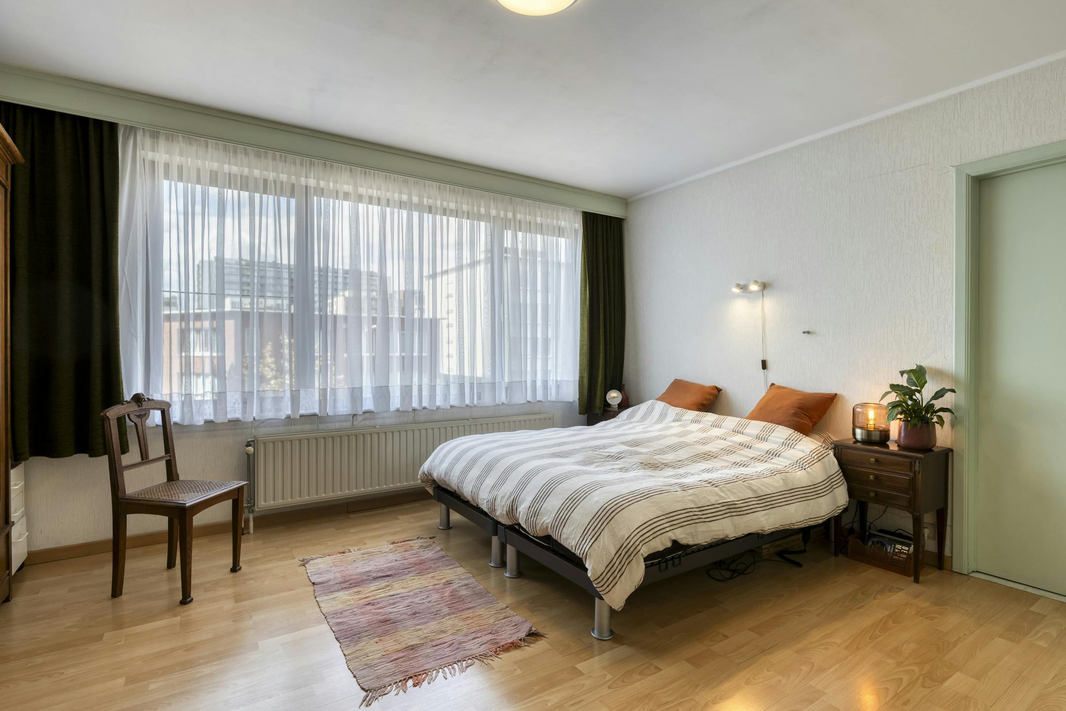 Uitzonderlijk huis met 6 slaapkamers te koop in Merksem foto 30