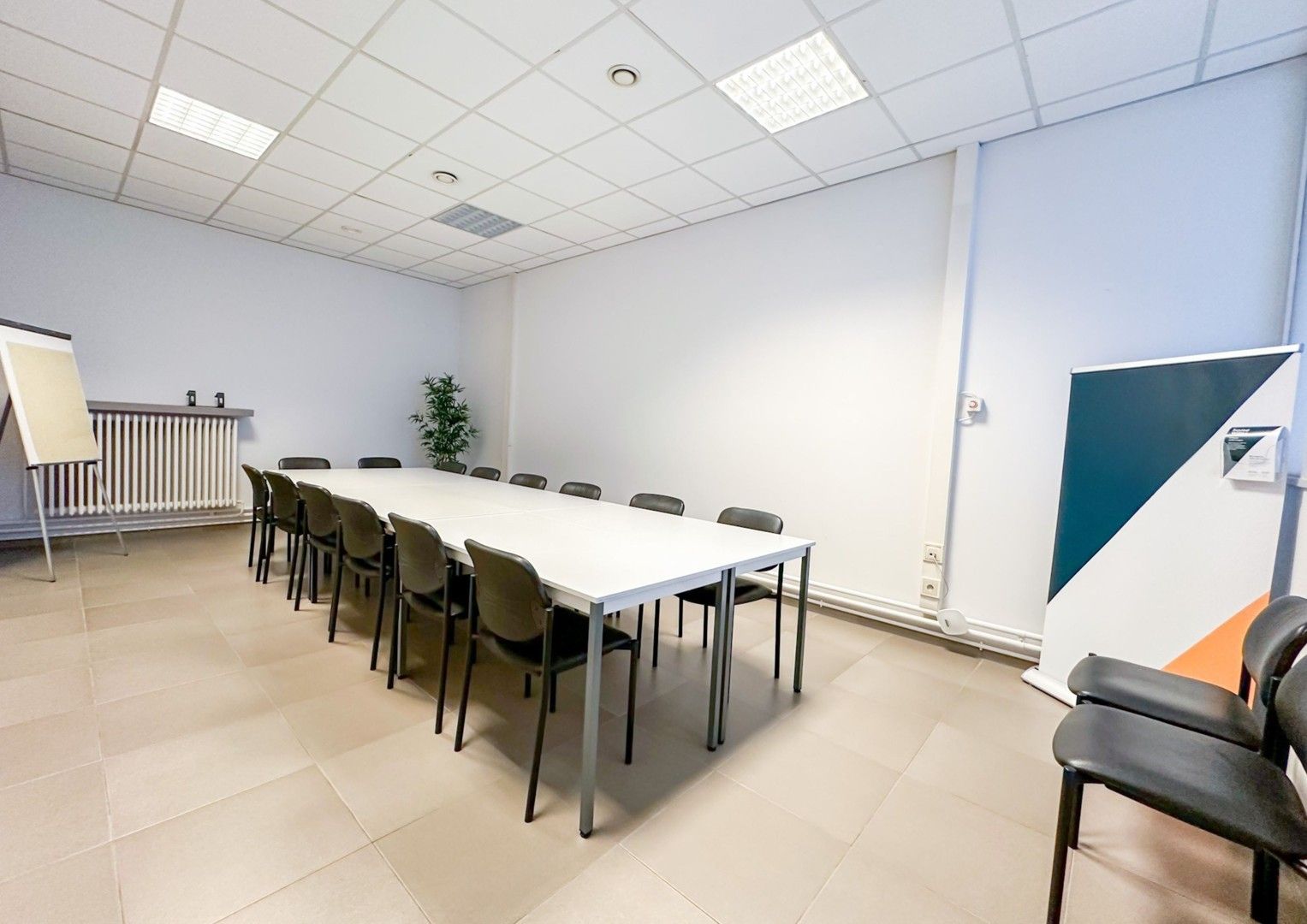 Commercieel gelijkvloers met grote zichtbaarheid in centrum! foto 11