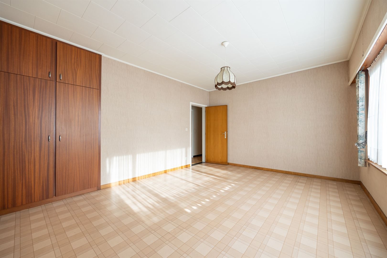 Goed gelegen OB met grote tuin! foto 12