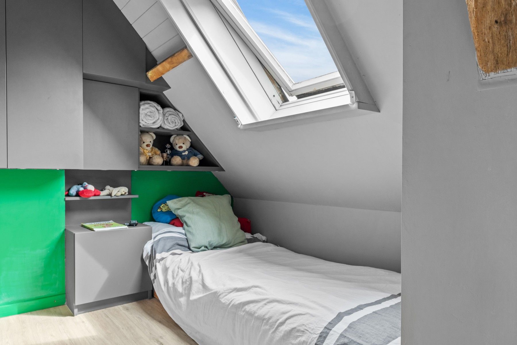 Leuke woning met commerciële mogelijkheden. foto 15