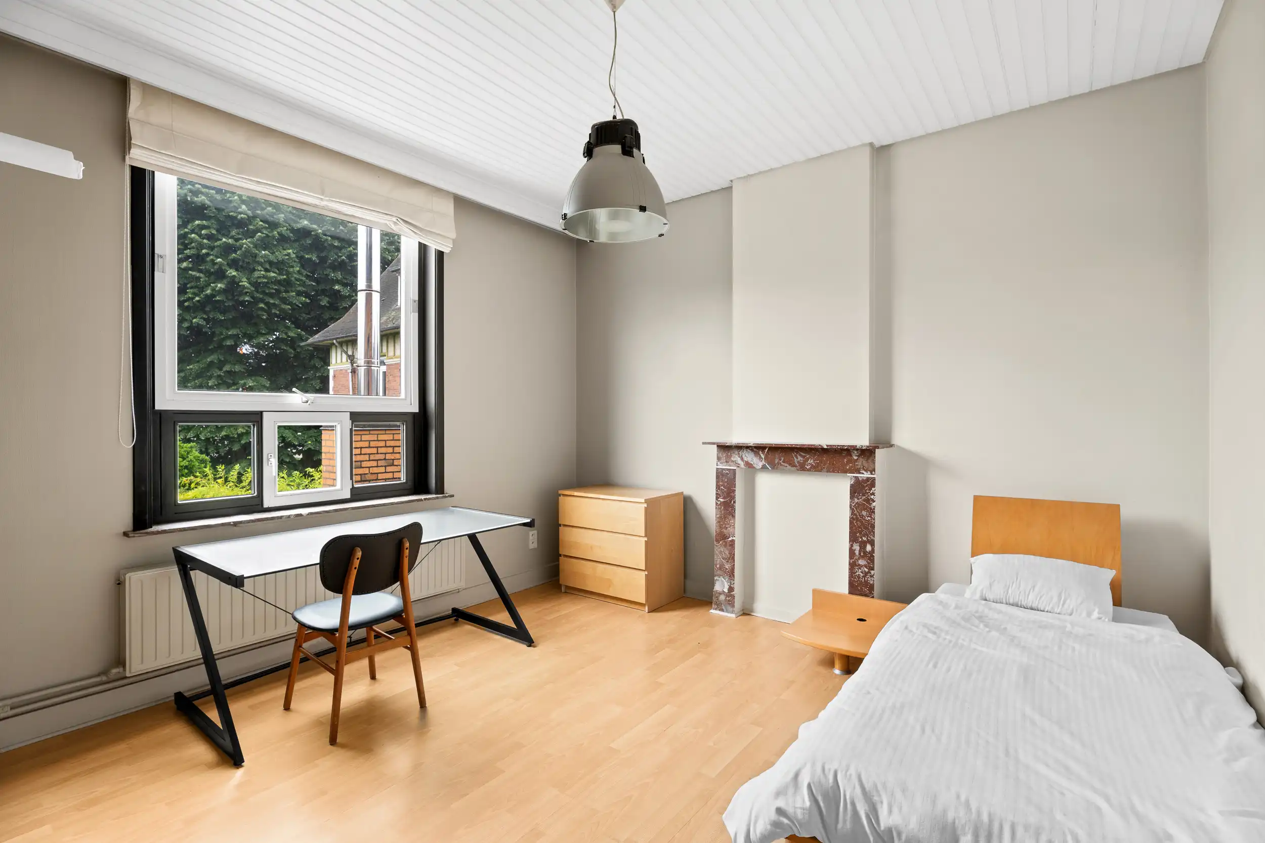 Karaktervol herenhuis (4 slpk) met diepe tuin te Wetteren foto 12