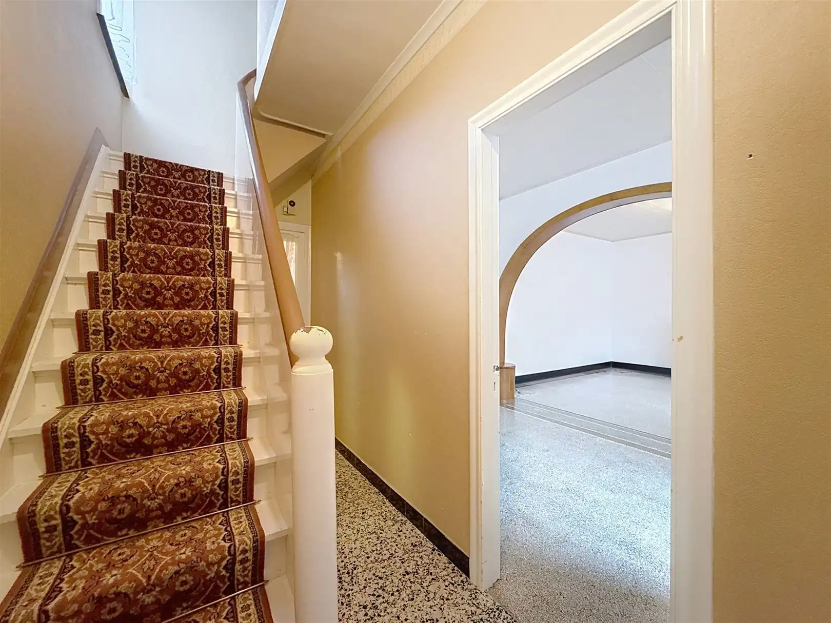 Ruime woning met 4 slpks en verhuurde studio + tuin foto 49