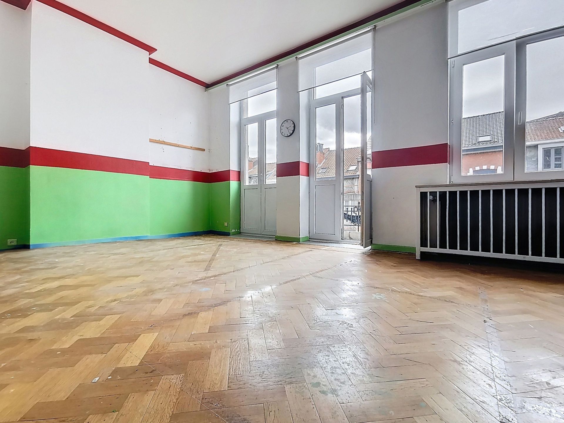 Ideaal voor medisch centrum, co-workingproject, handelspand foto 13