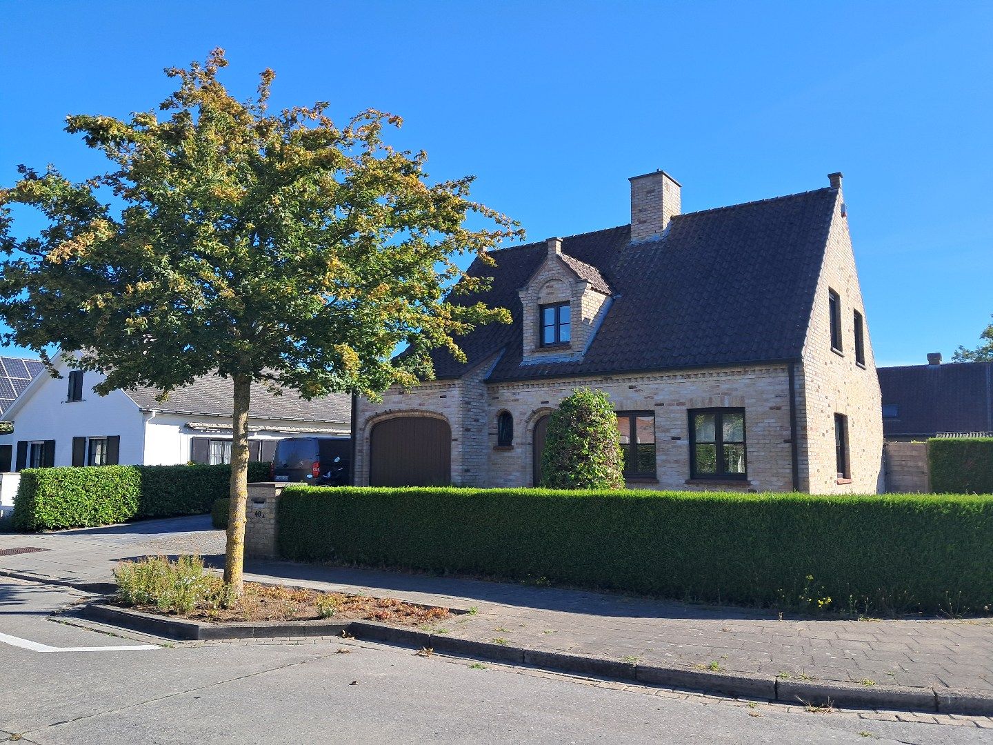 Alleenstaande woning te Dudzele foto {{pictureIndex}}