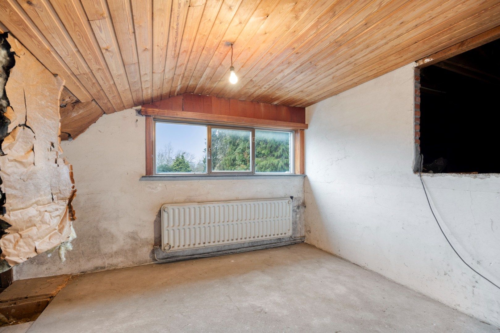 Open bebouwing met 3 slaapkamers, ruime garage op een perceel van 9a 62ca– EPC 596 kWh/m² - bewoonbare opp. 218 m² foto 16