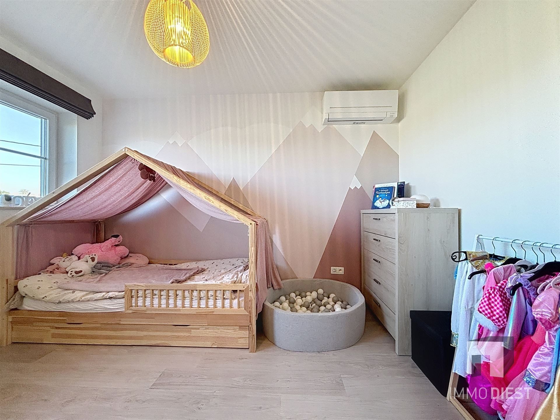 Moderne pastorijwoning op 3a 06ca met gunstige ligging in Veerle. foto 26