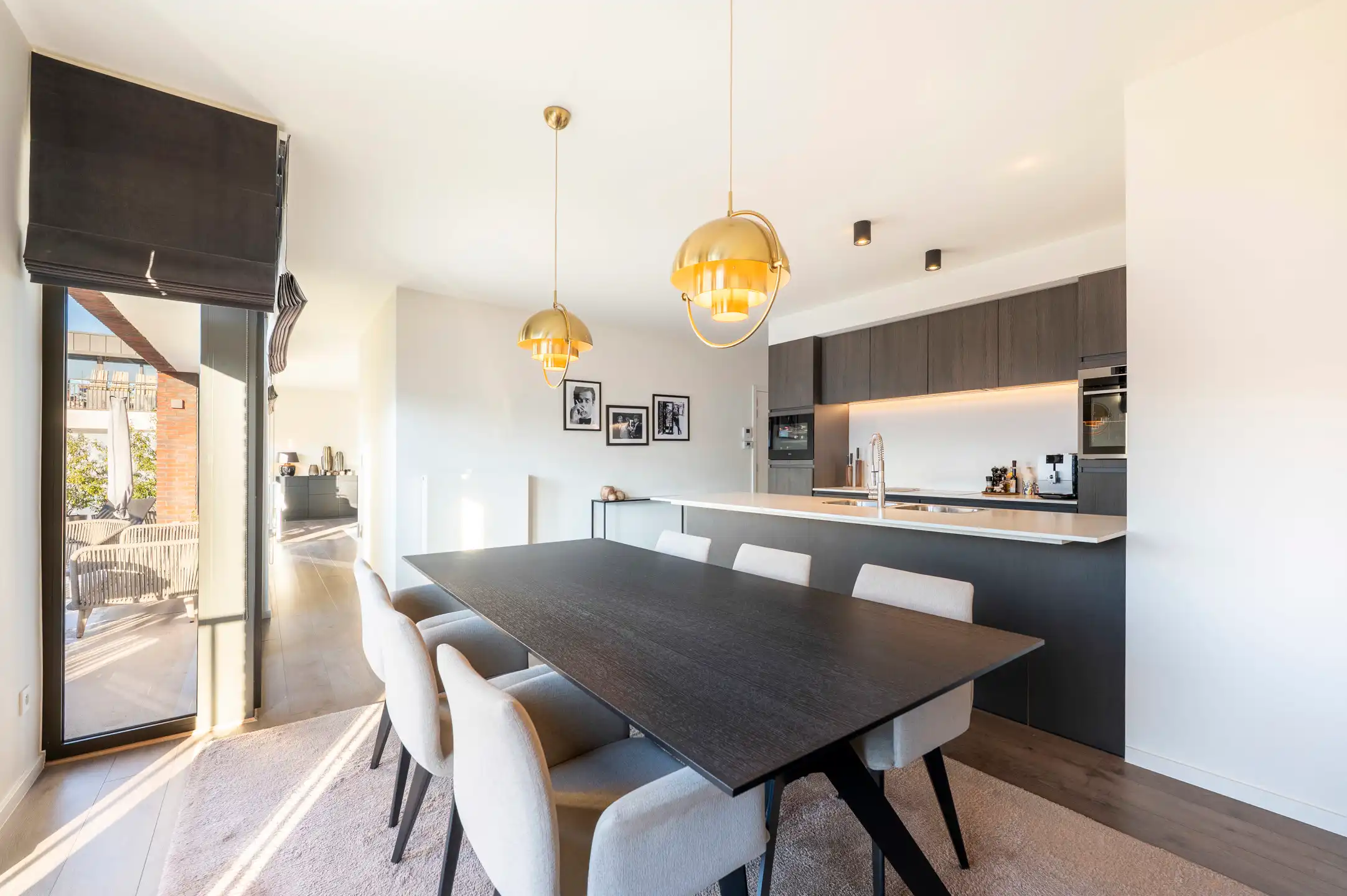 Luxueus 2-slaapkamerappartement met zonnig terras foto 4