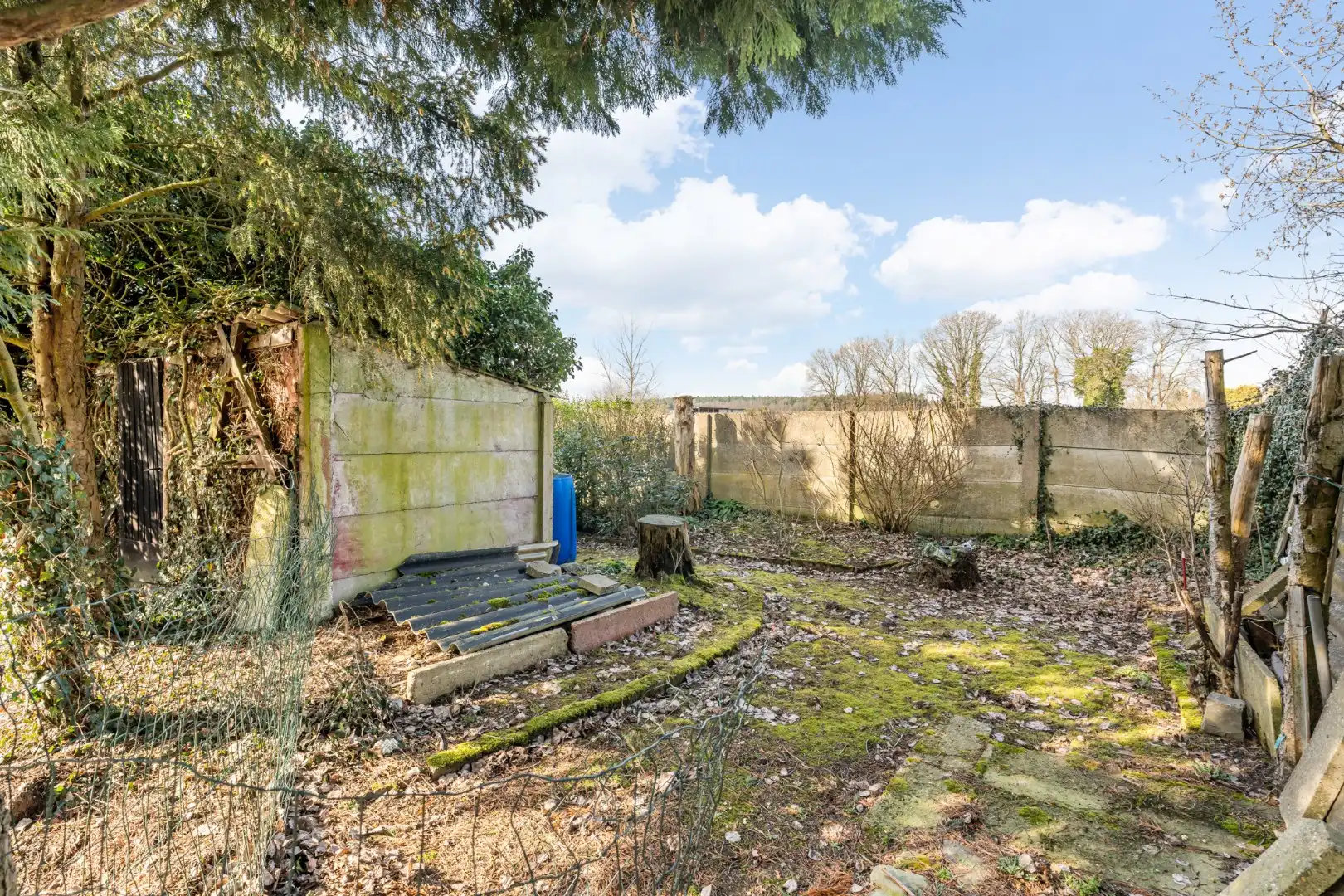 Halfvrijstaande gezinswoning met veel mogelijkheden op een perceel van 8are!  foto 36